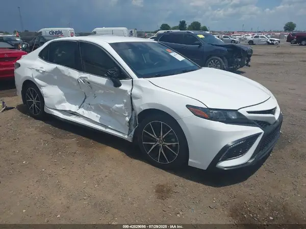 4T1G11AK4PU722071 2023 TOYOTA CAMRY - Image 1
