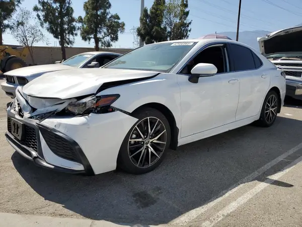 4T1G11AK4PU730090 2023 TOYOTA CAMRY - Image 1
