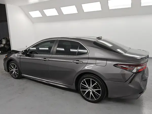 4T1G11AK4PU733698 2023 TOYOTA CAMRY - Image 2