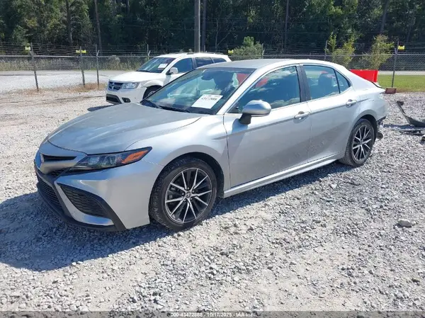 4T1G11AK4PU733992 2023 TOYOTA CAMRY - Image 2