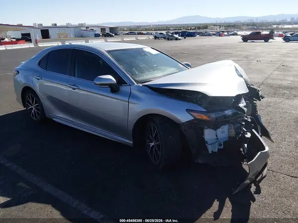 4T1G11AK4PU737248 2023 TOYOTA CAMRY - Image 1