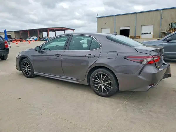 4T1G11AK4PU737976 2023 TOYOTA CAMRY - Image 2