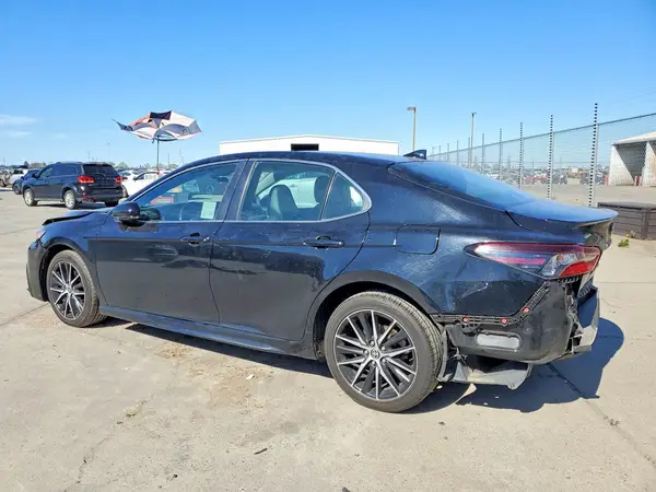 4T1G11AK4PU739498 2023 TOYOTA CAMRY - Image 2