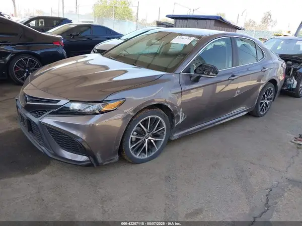 4T1G11AK4PU747116 2023 TOYOTA CAMRY - Image 2
