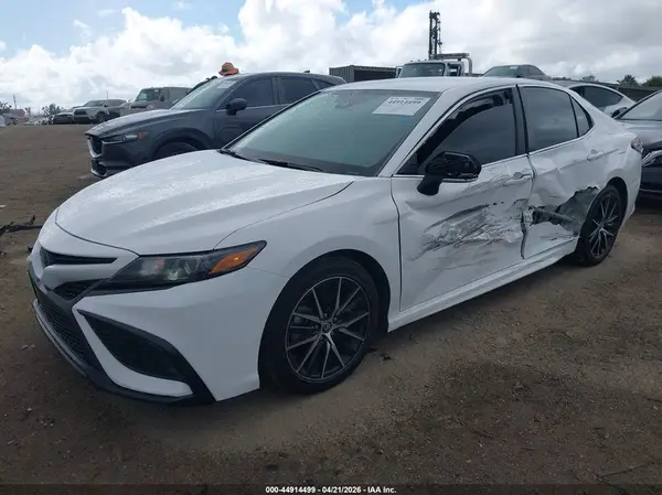 4T1G11AK4PU754115 2023 TOYOTA CAMRY - Image 2