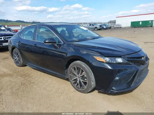 4T1G11AK4PU758858 2023 TOYOTA CAMRY - Image 1