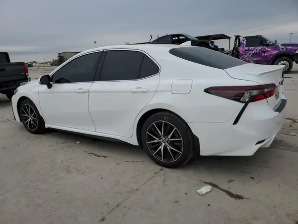 4T1G11AK4PU763204 2023 TOYOTA CAMRY - Image 2