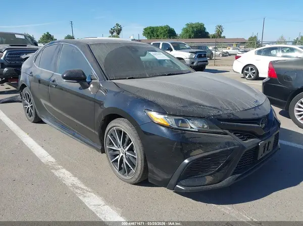 4T1G11AK4PU780889 2023 TOYOTA CAMRY - Image 1