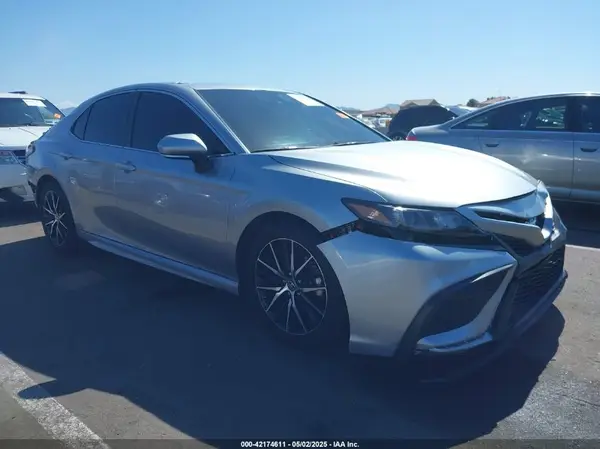 4T1G11AK4PU781248 2023 TOYOTA CAMRY - Image 1