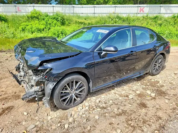 4T1G11AK4PU807251 2023 TOYOTA CAMRY - Image 1