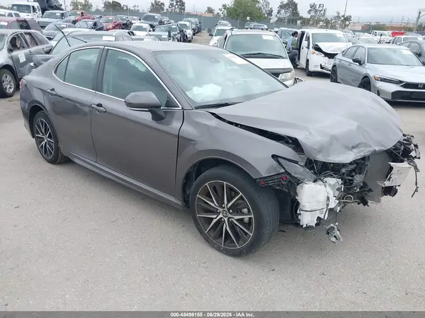 4T1G11AK4PU817438 2023 TOYOTA CAMRY - Image 1