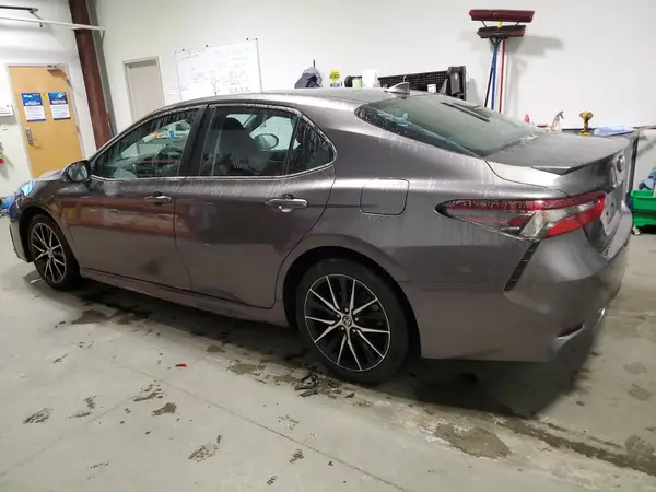 4T1G11AK4PU830772 2023 TOYOTA CAMRY - Image 2