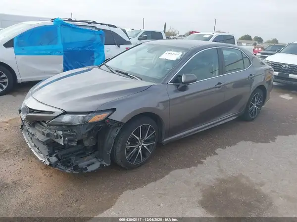 4T1G11AK4PU836104 2023 TOYOTA CAMRY - Image 2