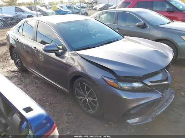 4T1G11AK4PU837642 2023 TOYOTA CAMRY - Image 1