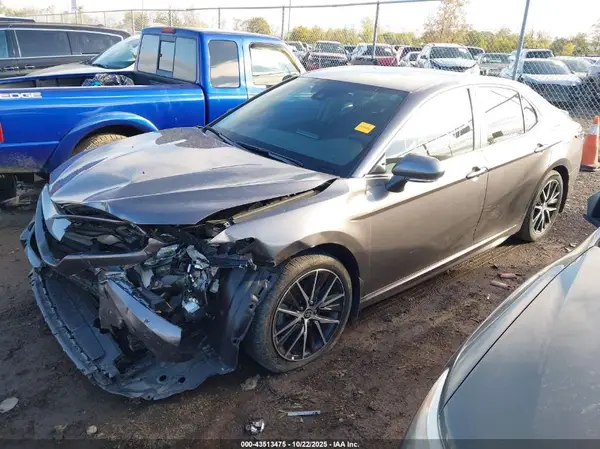 4T1G11AK4PU837642 2023 TOYOTA CAMRY - Image 2