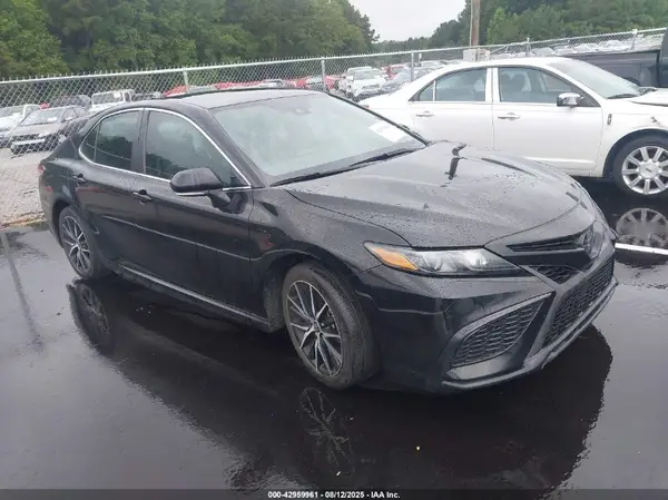 4T1G11AK4PU837771 2023 TOYOTA CAMRY - Image 1
