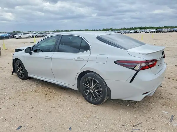 4T1G11AK4RU212807 2024 TOYOTA CAMRY - Image 2