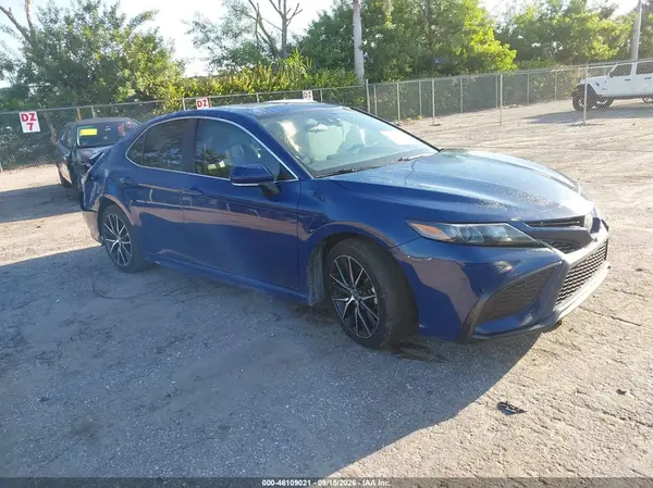 4T1G11AK4RU216887 2024 TOYOTA CAMRY - Image 1