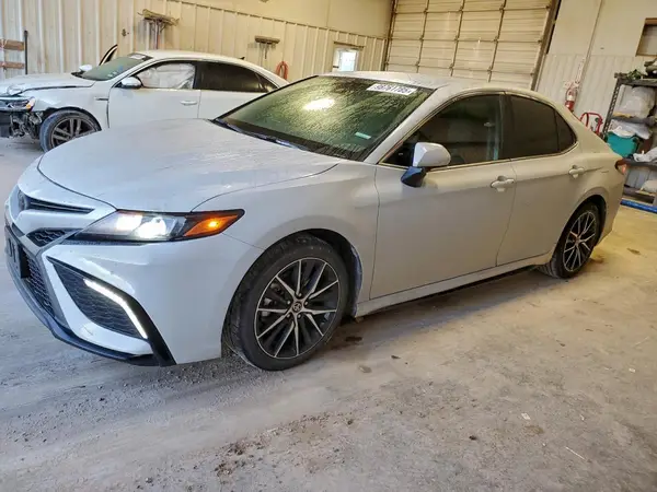 4T1G11AK4RU218848 2024 TOYOTA CAMRY - Image 1