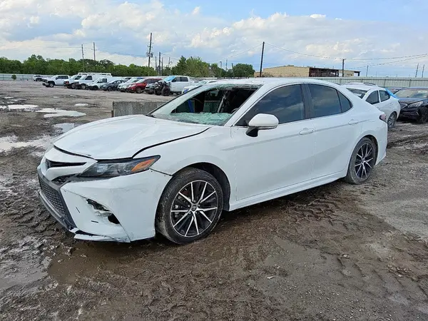 4T1G11AK4RU219451 2024 TOYOTA CAMRY - Image 1