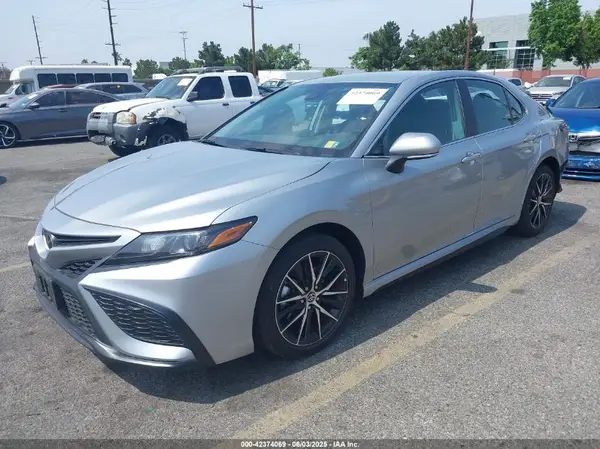 4T1G11AK4RU229672 2024 TOYOTA CAMRY - Image 2