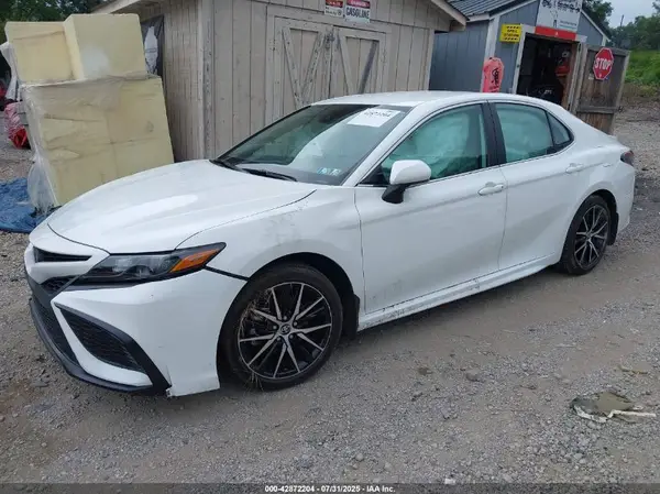 4T1G11AK4RU259769 2024 TOYOTA CAMRY - Image 2