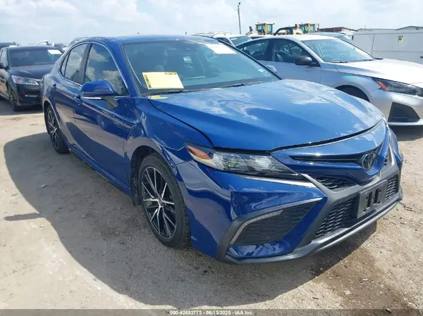 4T1G11AK4RU259805 2024 TOYOTA CAMRY - Image 1