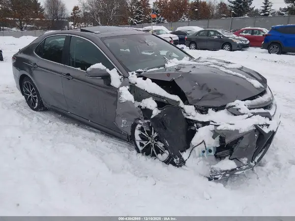 4T1G11AK4RU840740 2024 TOYOTA CAMRY - Image 1