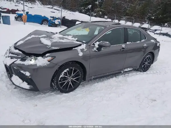 4T1G11AK4RU840740 2024 TOYOTA CAMRY - Image 2