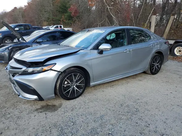 4T1G11AK4RU843055 2024 TOYOTA CAMRY - Image 1