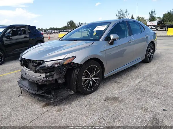 4T1G11AK4RU859501 2024 TOYOTA CAMRY - Image 2