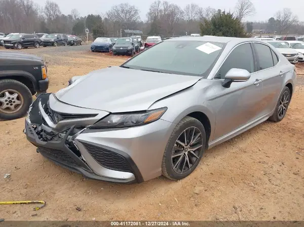 4T1G11AK4RU863533 2024 TOYOTA CAMRY - Image 2