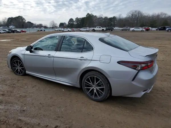 4T1G11AK4RU865945 2024 TOYOTA CAMRY - Image 2