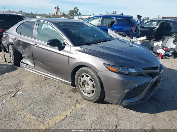 4T1G11AK4RU871714 2024 TOYOTA CAMRY - Image 1