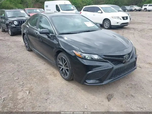 4T1G11AK4RU881594 2024 TOYOTA CAMRY - Image 1