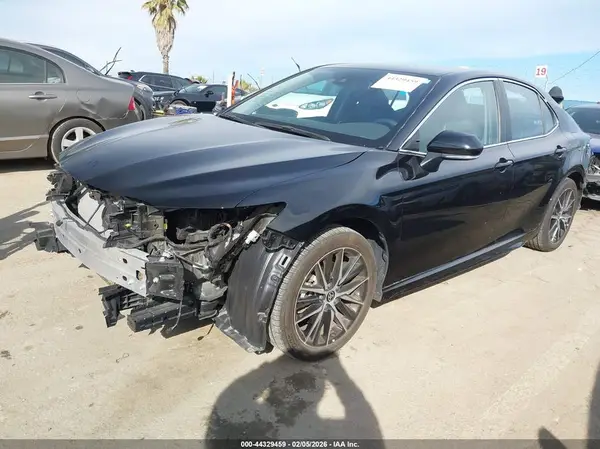 4T1G11AK4RU883846 2024 TOYOTA CAMRY - Image 2