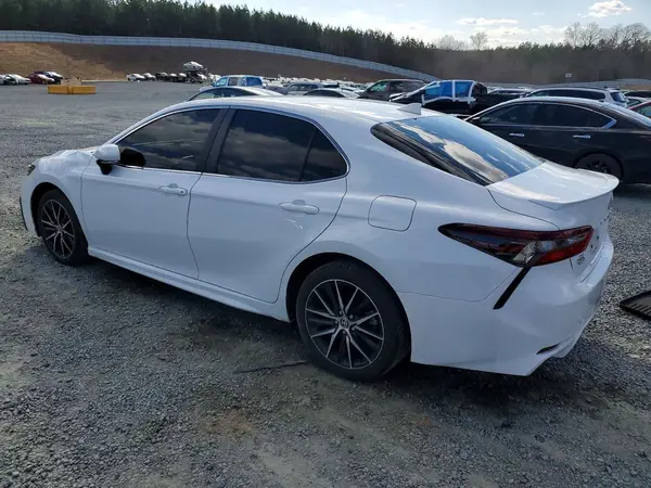 4T1G11AK4RU883927 2024 TOYOTA CAMRY - Image 2