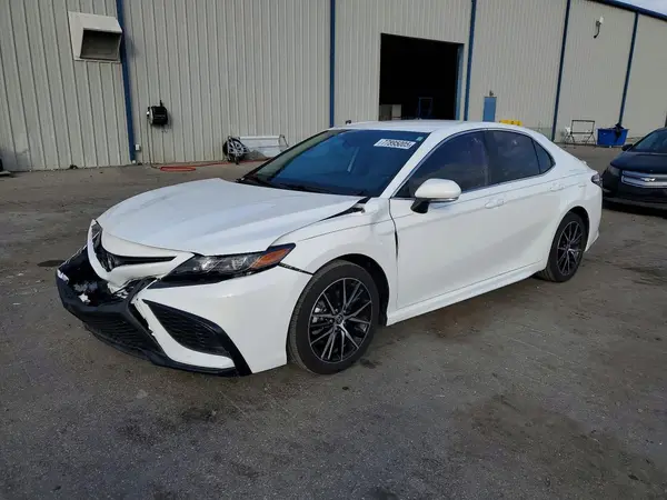 4T1G11AK4RU885385 2024 TOYOTA CAMRY - Image 1