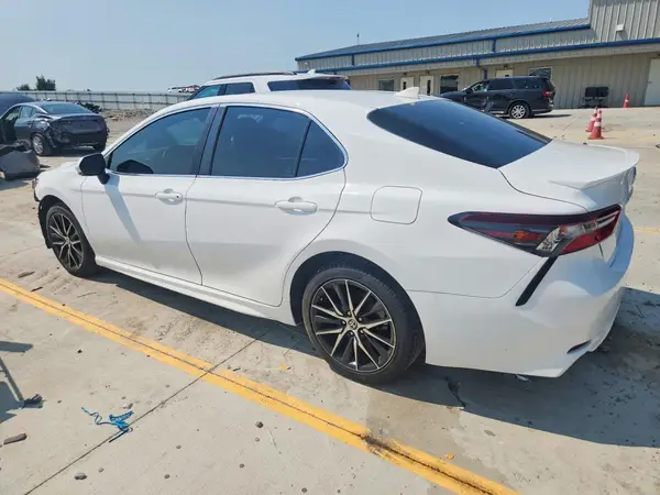 4T1G11AK4RU892367 2024 TOYOTA CAMRY - Image 2