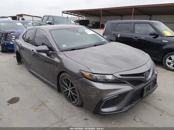 4T1G11AK4RU893650 2024 TOYOTA CAMRY - Image 1