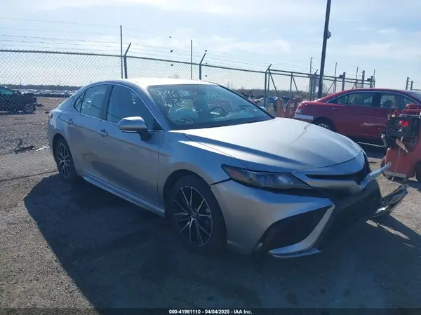 4T1G11AK4RU903805 2024 TOYOTA CAMRY - Image 1