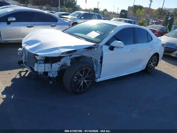 4T1G11AK4RU909832 2024 TOYOTA CAMRY - Image 2