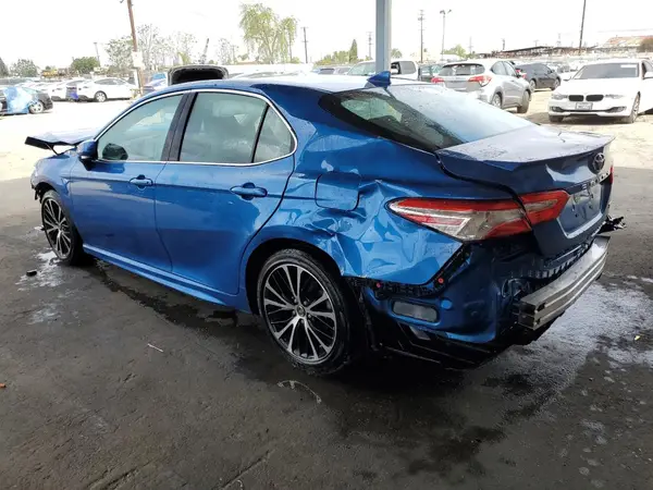4T1G11AK5LU302443 2020 TOYOTA CAMRY - Image 2