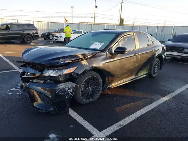 4T1G11AK5LU305682 2020 TOYOTA CAMRY - Image 2