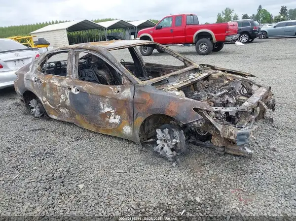 4T1G11AK5LU306847 2020 TOYOTA CAMRY - Image 1