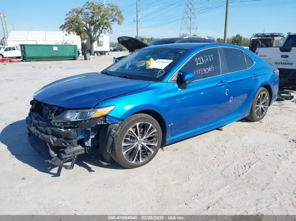 4T1G11AK5LU308758 2020 TOYOTA CAMRY - Image 2