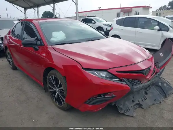 4T1G11AK5LU308856 2020 TOYOTA CAMRY - Image 1