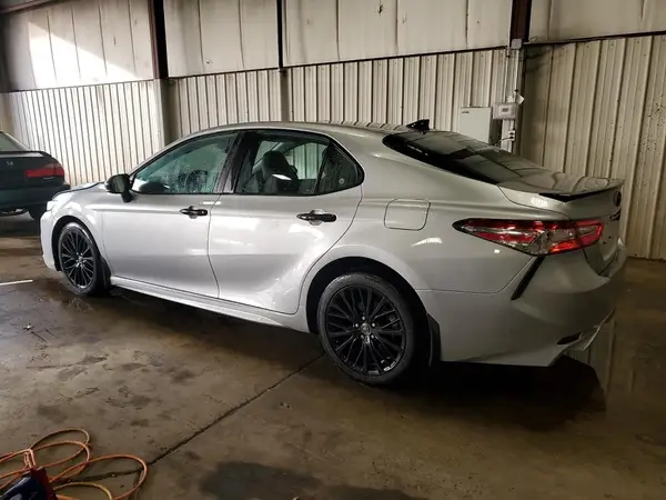 4T1G11AK5LU321168 2020 TOYOTA CAMRY - Image 2