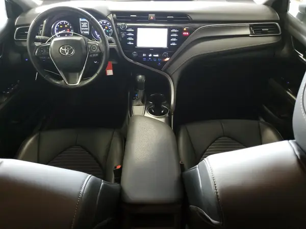 4T1G11AK5LU321168 2020 TOYOTA CAMRY - Image 8