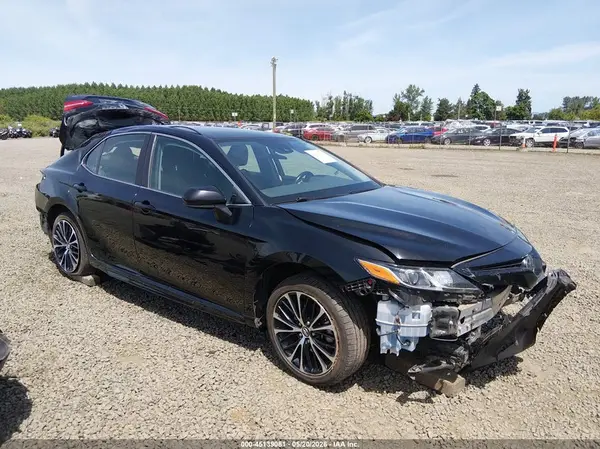 4T1G11AK5LU321834 2020 TOYOTA CAMRY - Image 1